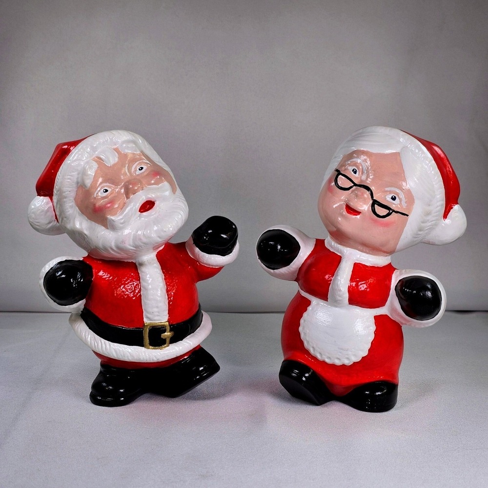 Vintage Dancing Santa and Mrs Claus Ceramic Figurines Red White Christmas 6 Inch